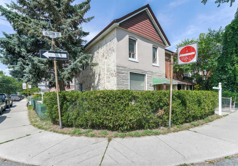 84-ulster-street-toronto-ontario-c4546500