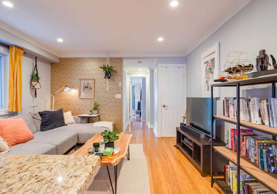 403-winona-drive-toronto-ontario-c4678389