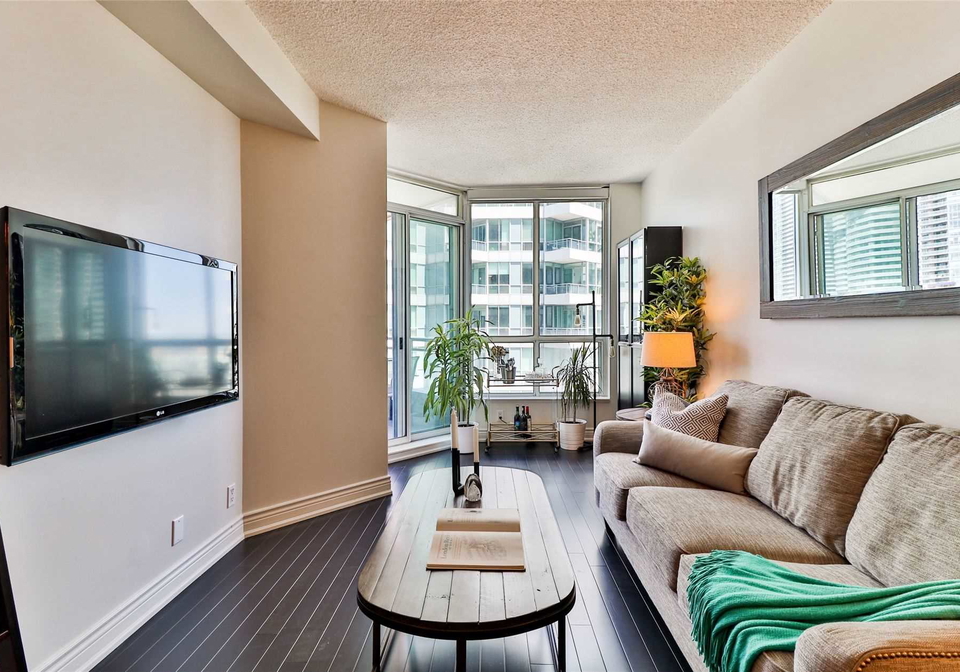 230-queens-quay-boulevard-w-toronto-ontario-c4784249