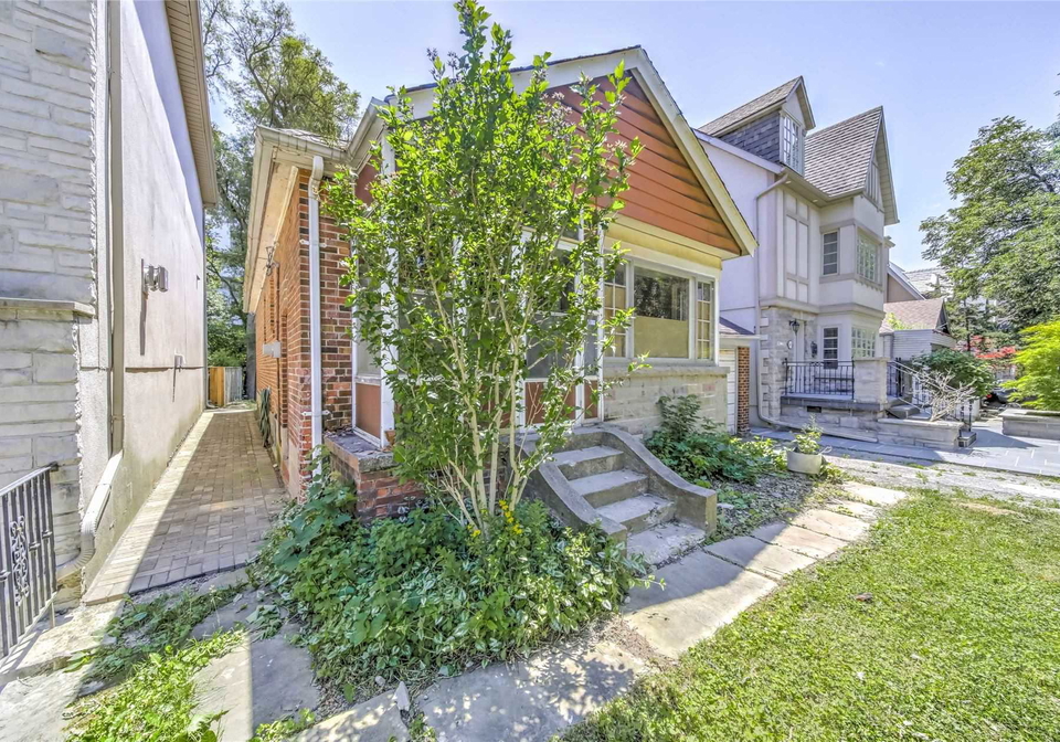 599-castlefield-avenue-toronto-ontario-c4803441