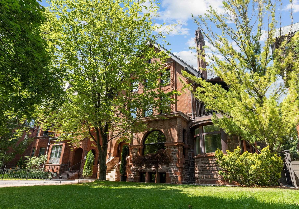18-elm-avenue-toronto-ontario-c4859898