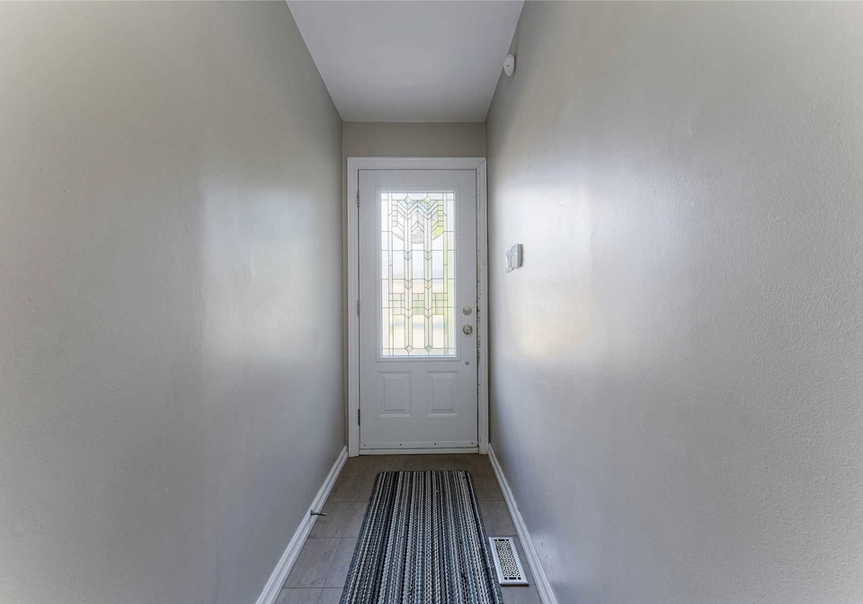 8-fontainbleau-drive-toronto-ontario-c4899213