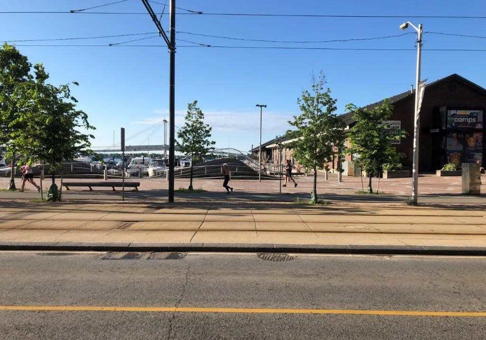 250-queens-quay-toronto-ontario-c4960858