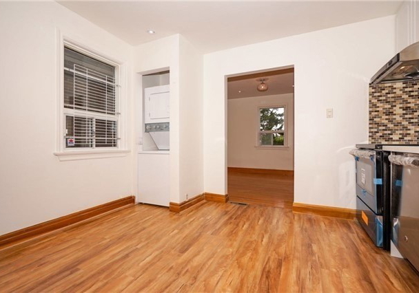 496-northcliffe-boulevard-toronto-ontario-c5105437