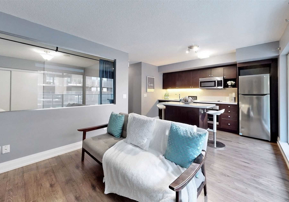 555-wilson-avenue-w-toronto-ontario-c5119363
