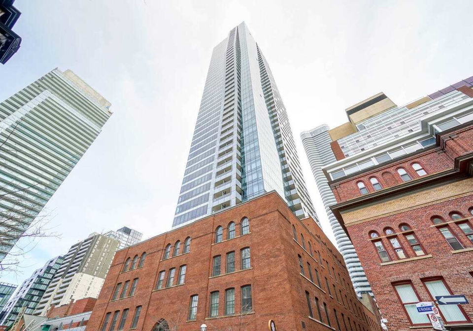 5-stjoseph-street-toronto-ontario-c5142490