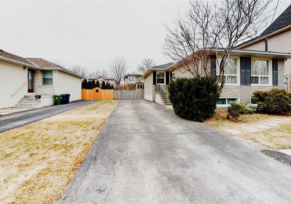 109-goulding-avenue-toronto-ontario-c5155076