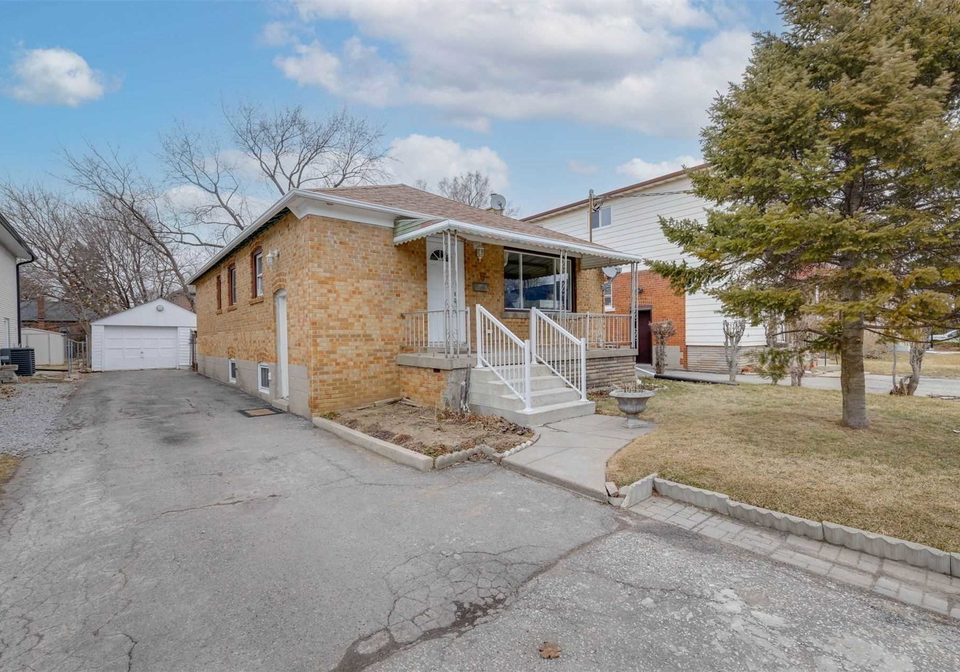 310-horsham-avenue-toronto-ontario-c5157532