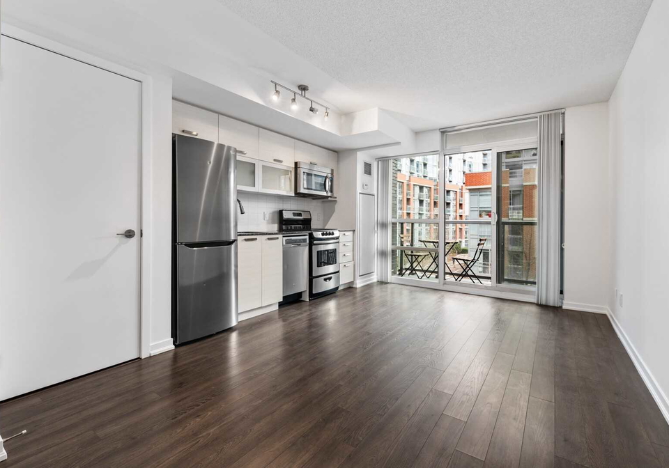 68-abell-street-s-toronto-ontario-c5169432