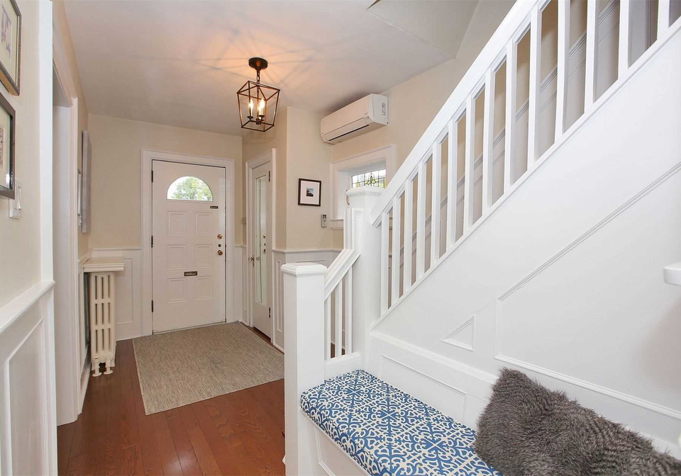 472-roselawn-avenue-toronto-ontario-c5221349