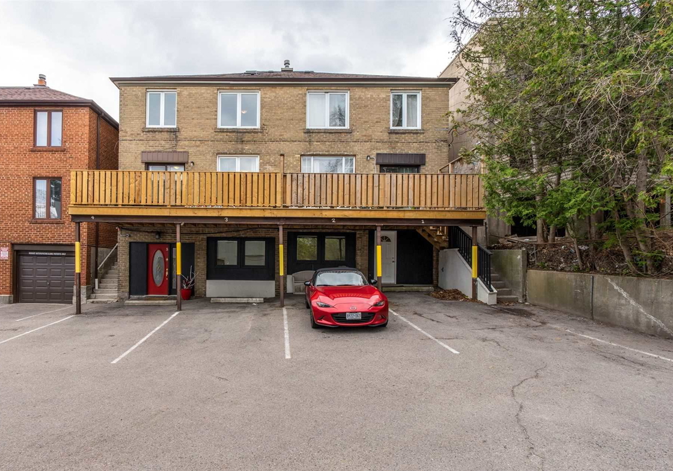 546-eglinton-avenue-e-toronto-ontario-c5223317