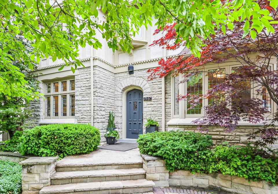 262-lytton-boulevard-toronto-ontario-c5267344
