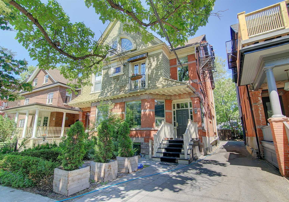157-madison-avenue-toronto-ontario-c5273755