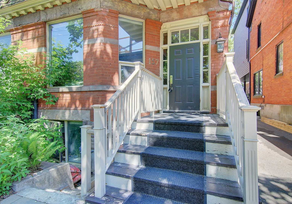 157-madison-avenue-toronto-ontario-c5273755