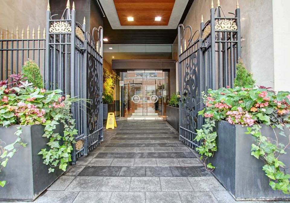 375-king-street-toronto-ontario-c5334031