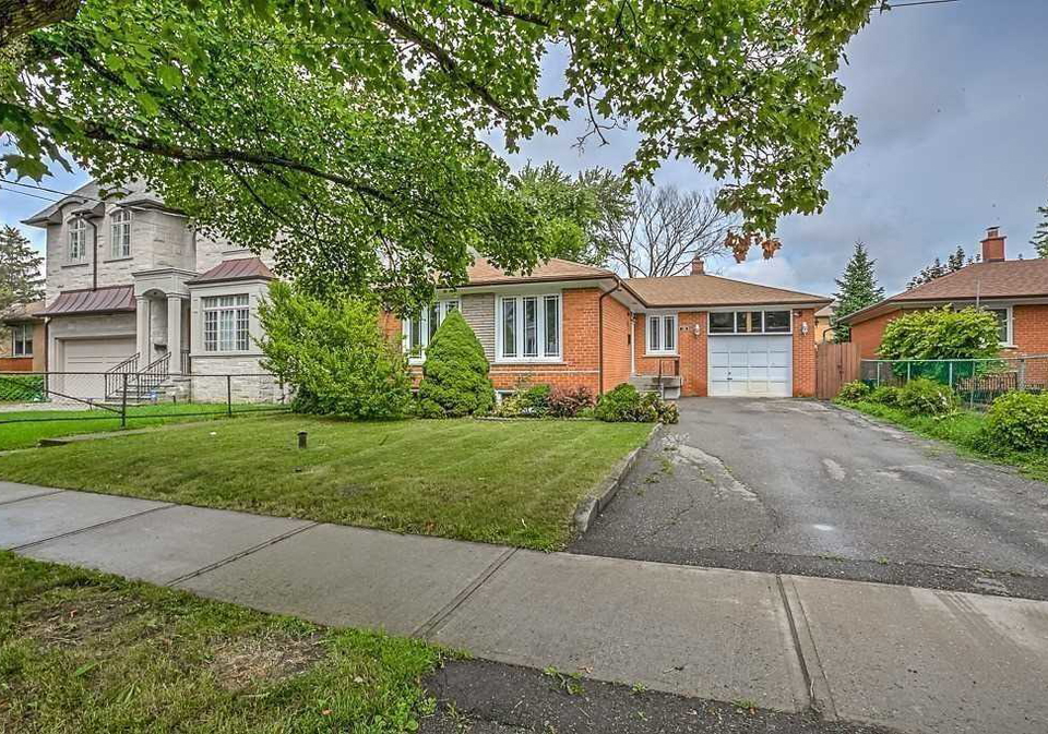 138-goulding-avenue-toronto-ontario-c5353523