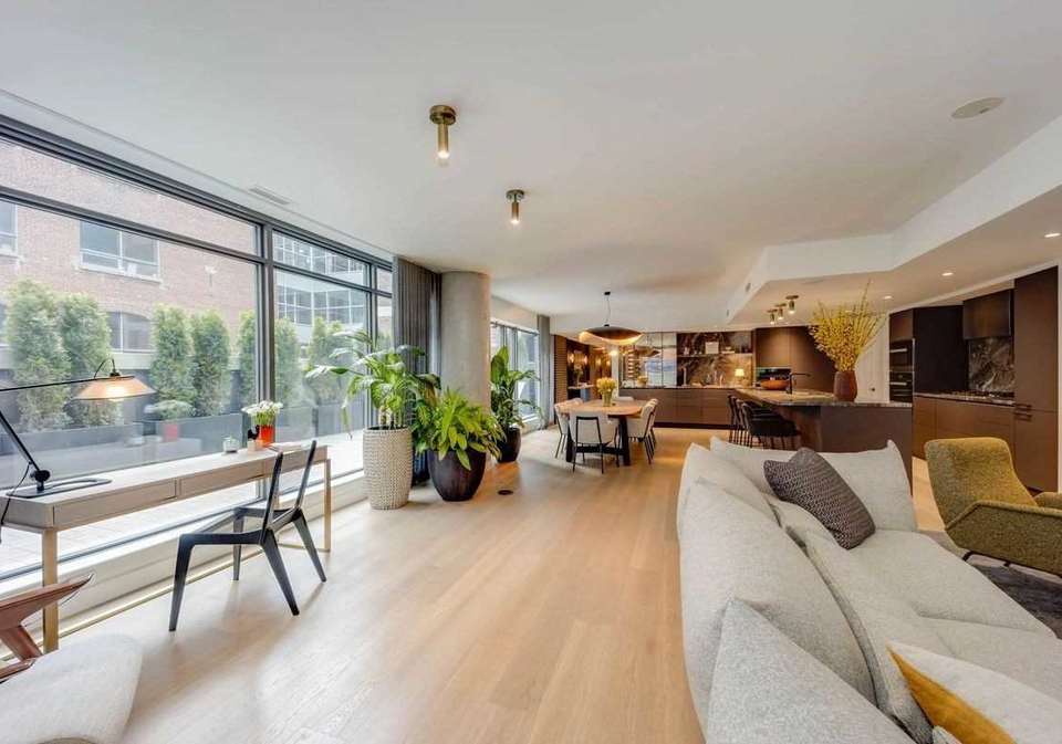 500-wellington-street-w-toronto-ontario-c5372094
