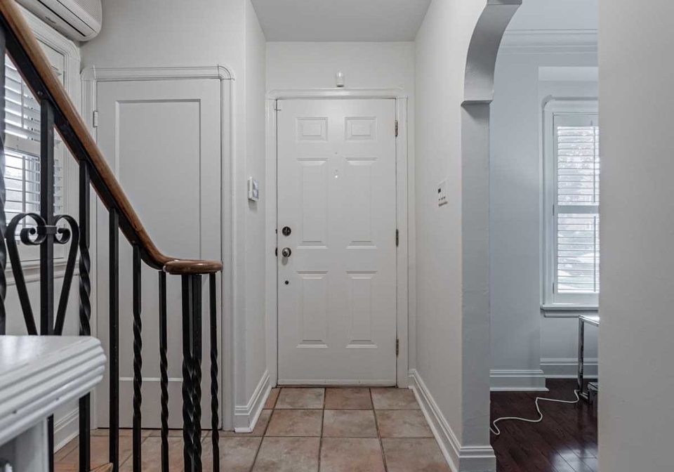 46-delhi-avenue-toronto-ontario-c5376557