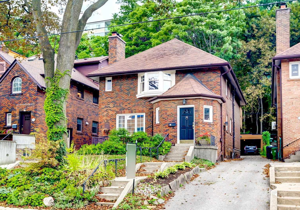 8-poplar-plains-crescent-toronto-ontario-c5409730