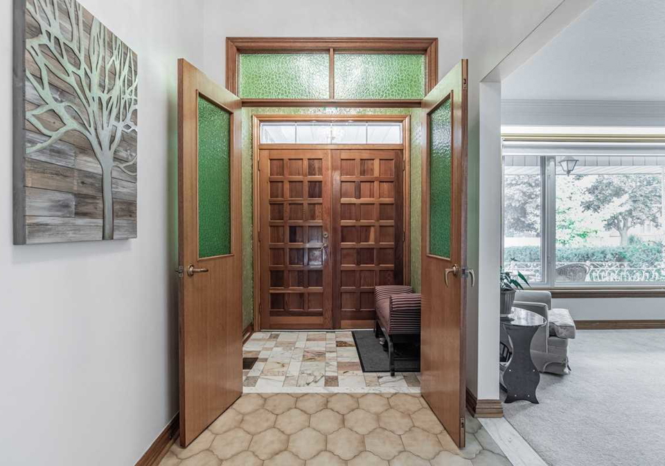 279-cocksfield-avenue-toronto-ontario-c5454641