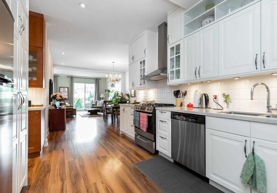 11-12-rose-avenue-toronto-ontario-c5479350