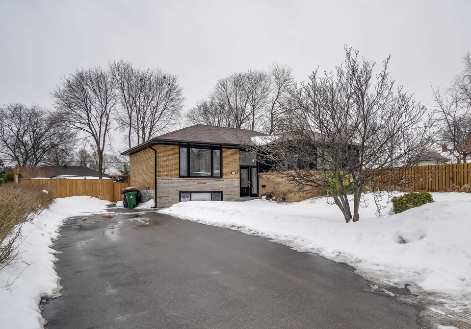 111-combe-avenue-toronto-ontario-c5501821