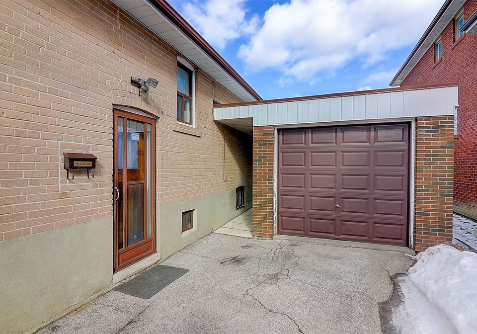 472-ellerslie-avenue-toronto-ontario-c5522334