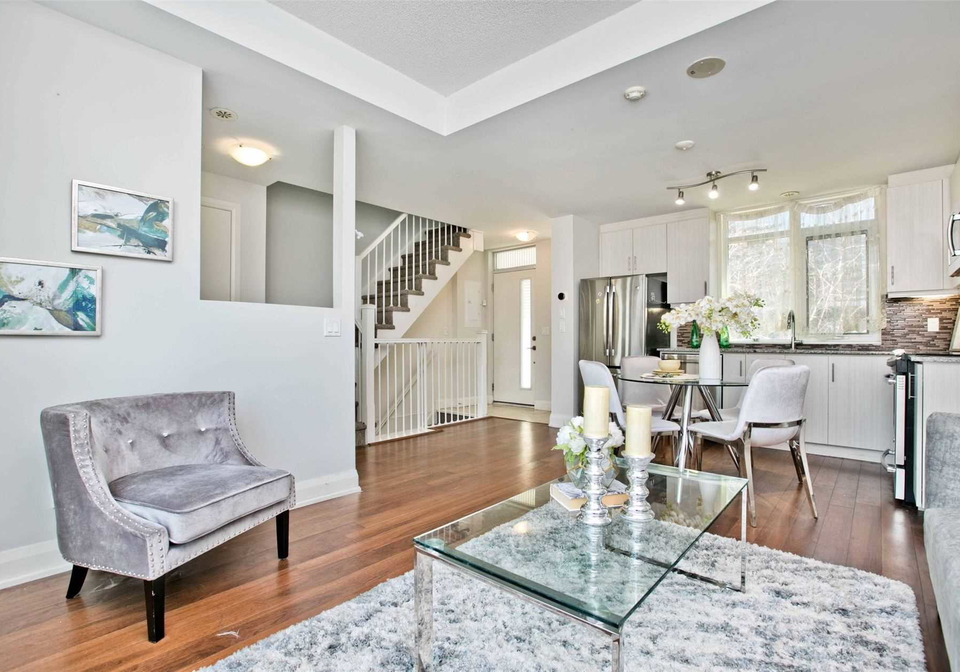 367-beecroft-road-toronto-ontario-c5541478