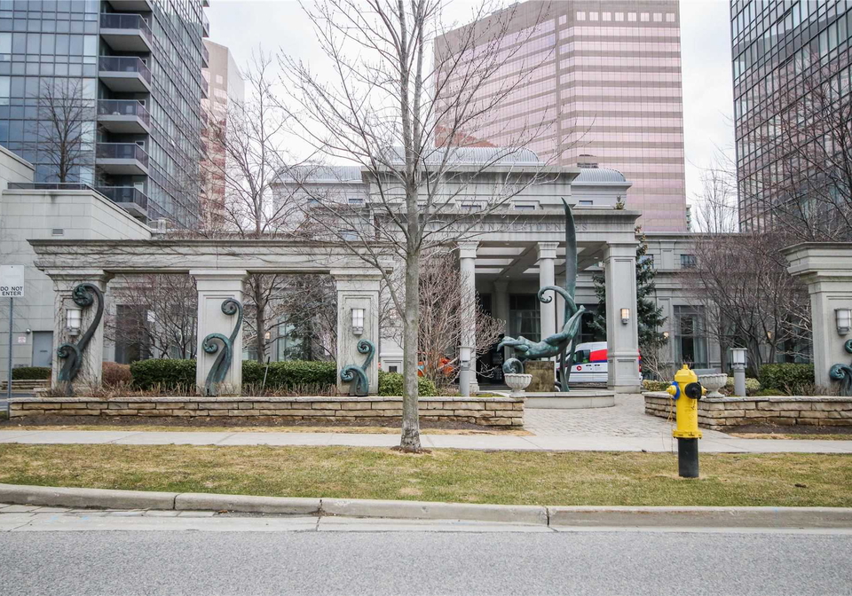 25-greenview-avenue-e-toronto-ontario-c5551497