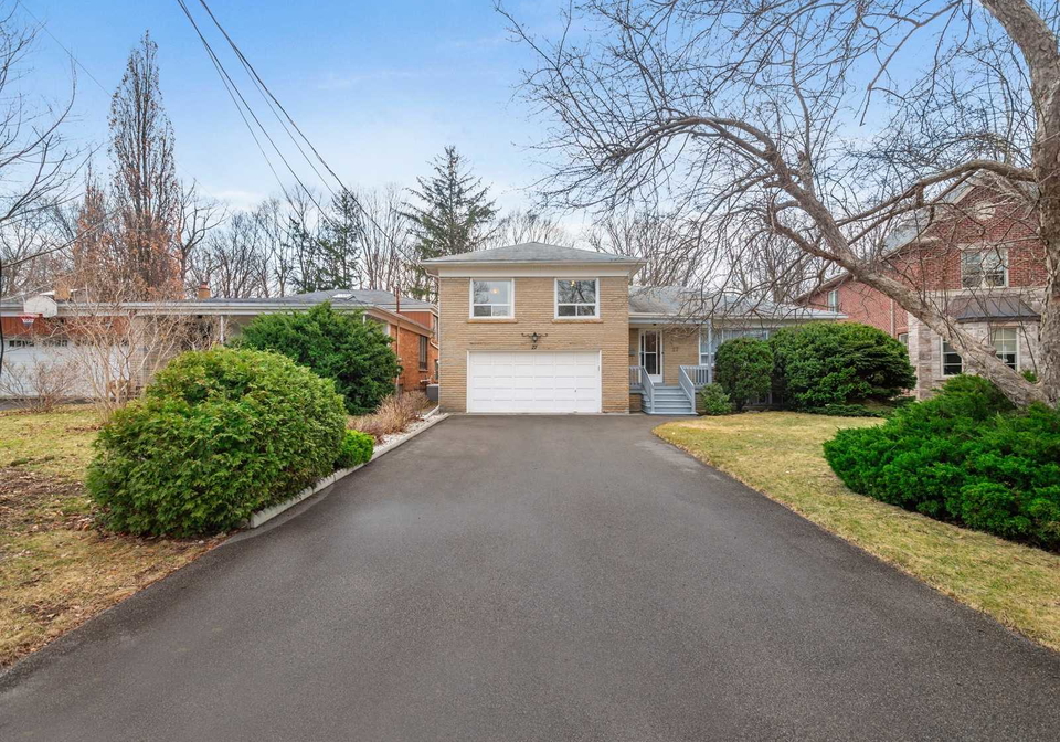 27-christine-crescent-toronto-ontario-c5617007