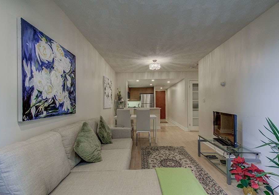 300-bloor-street-toronto-ontario-c5688630