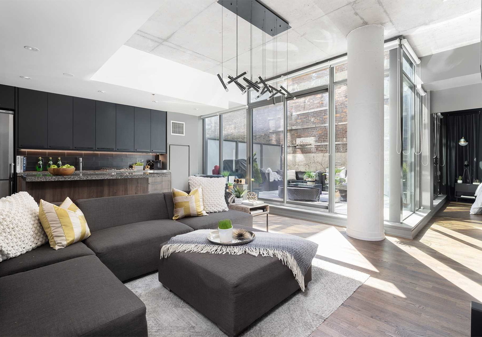 461-adelaide-street-toronto-ontario-c5699851