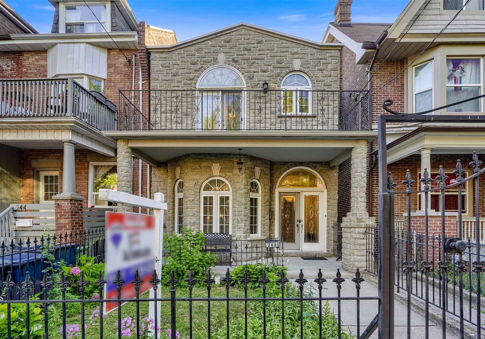 246-major-street-toronto-ontario-c5702418