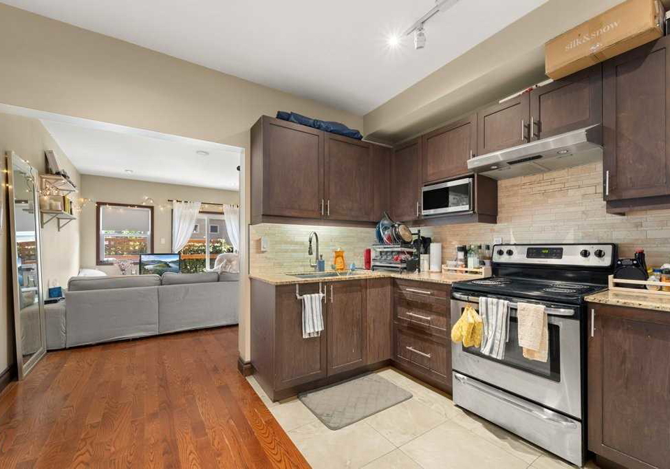 267-st-helens-avenue-toronto-ontario-c5710213