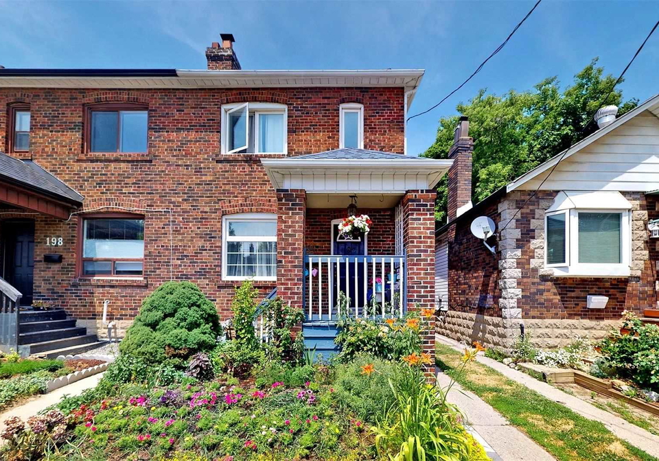 196-lawrence-avenue-w-toronto-ontario-c5715696