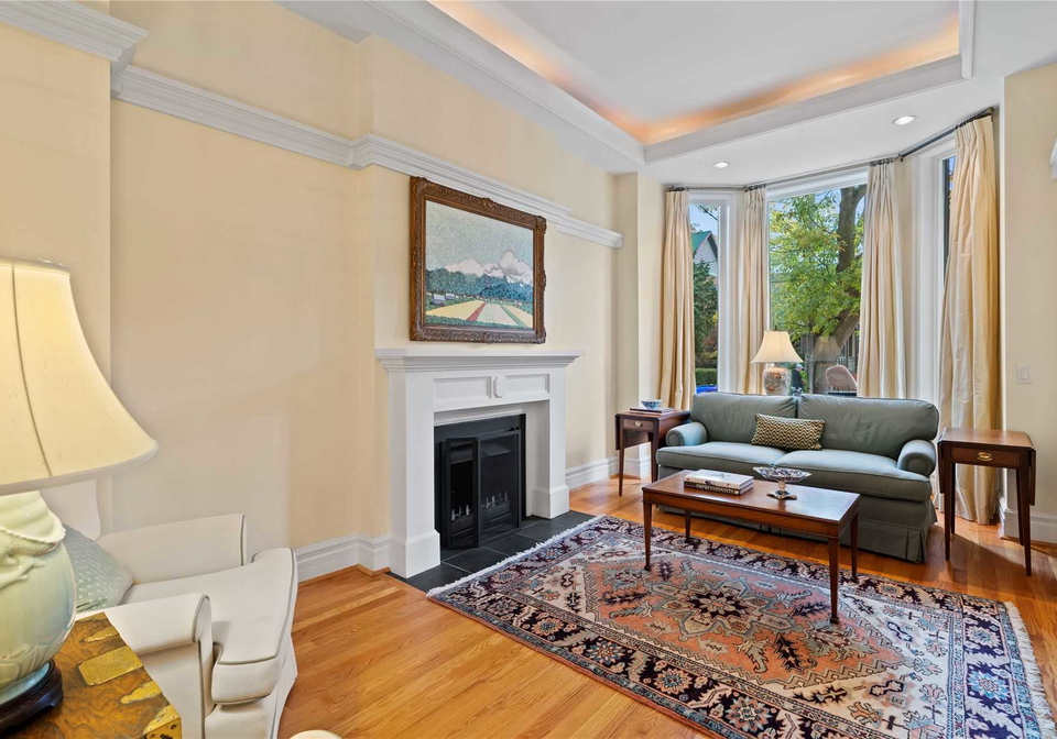 356-sackville-street-toronto-ontario-c5812921