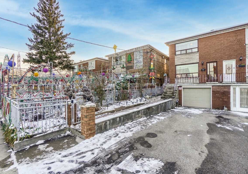 8-somerset-avenue-toronto-ontario-c5851012
