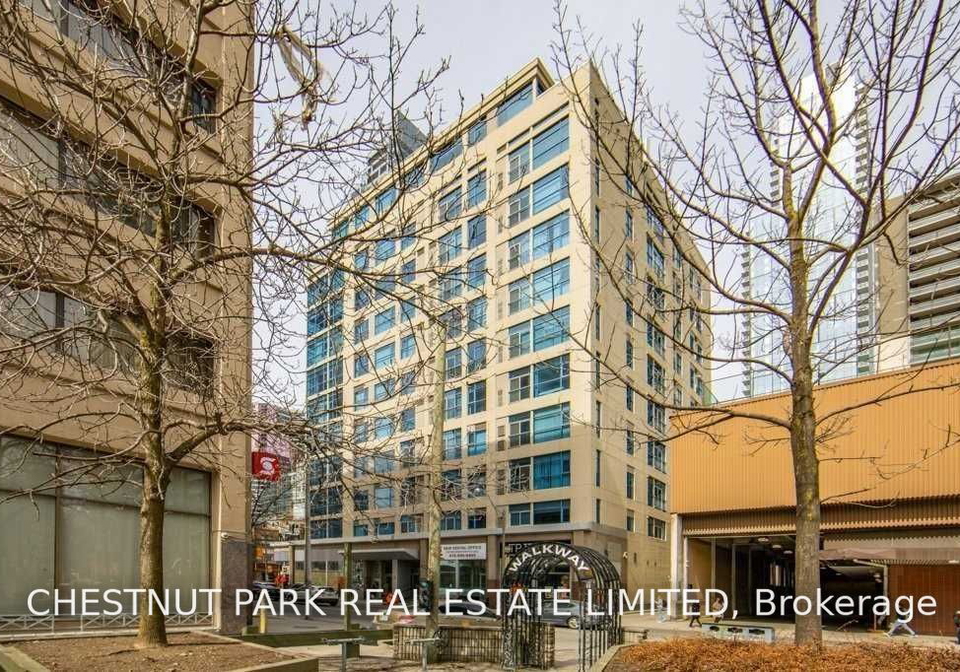 8-wellesley-street-toronto-ontario-c5918644