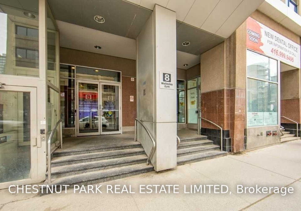 8-wellesley-street-toronto-ontario-c5918644