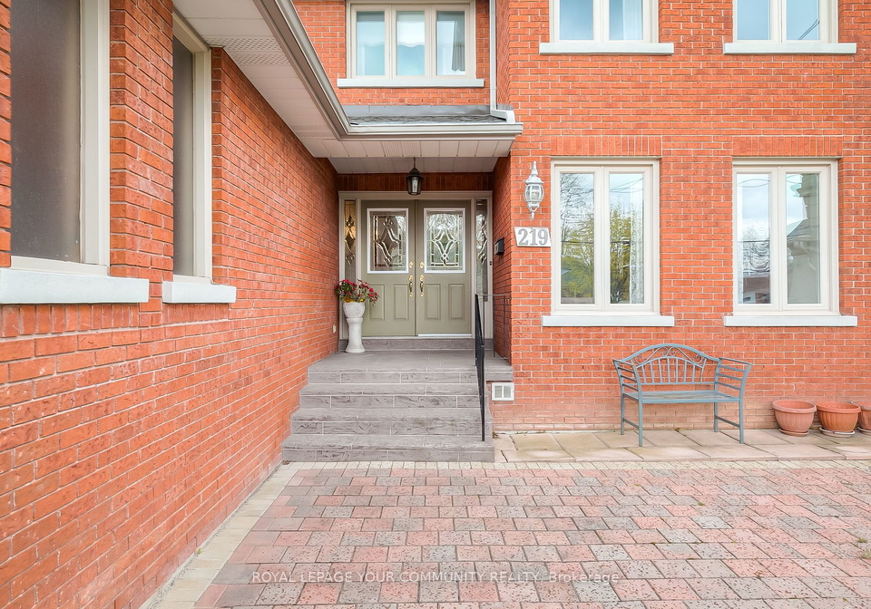 219-connaught-avenue-toronto-ontario-c5920972