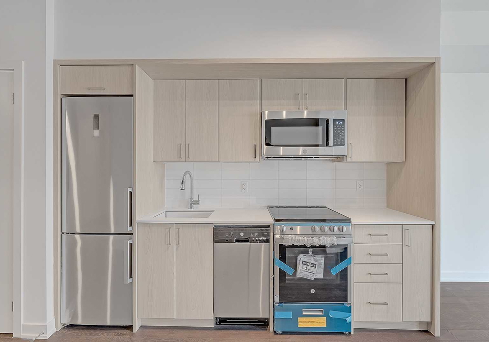 492-eglinton-avenue-e-toronto-ontario-c5972209