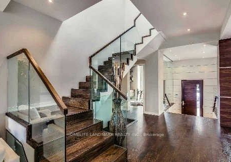 220-roe-avenue-toronto-ontario-c5981652