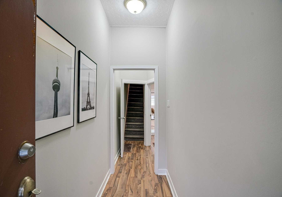 81-palmerston-avenue-toronto-ontario-c6006989