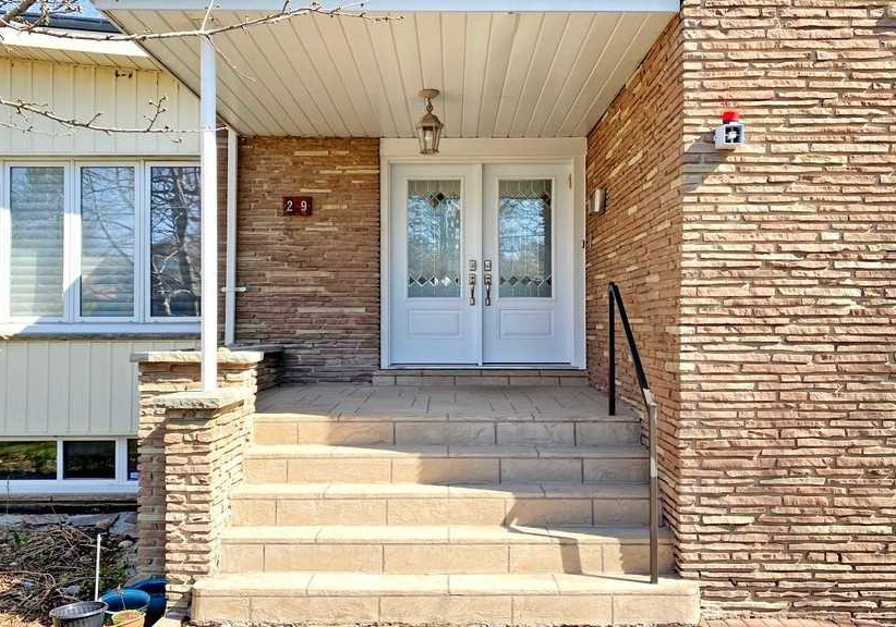 29-bayhampton-court-toronto-ontario-c6032965