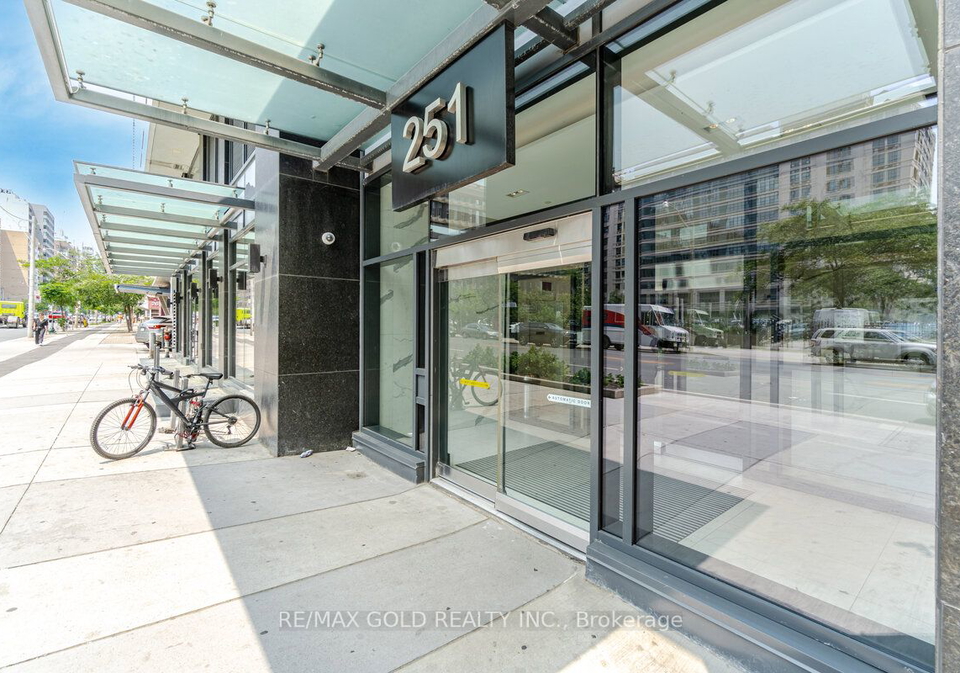 251-jarvis-street-n-toronto-ontario-c6622960