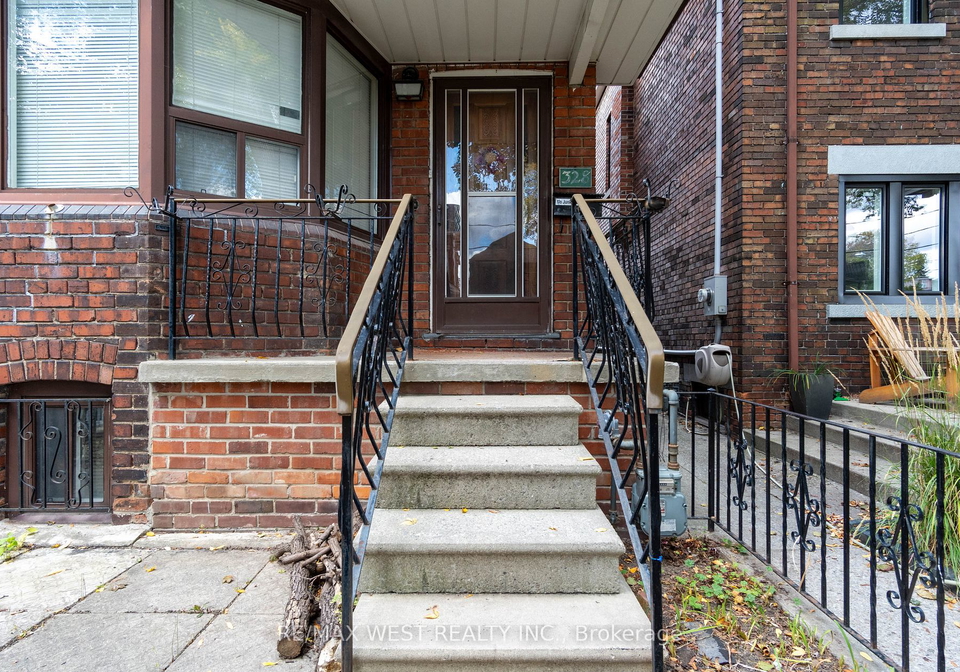 328-shaw-street-toronto-ontario-c7228860