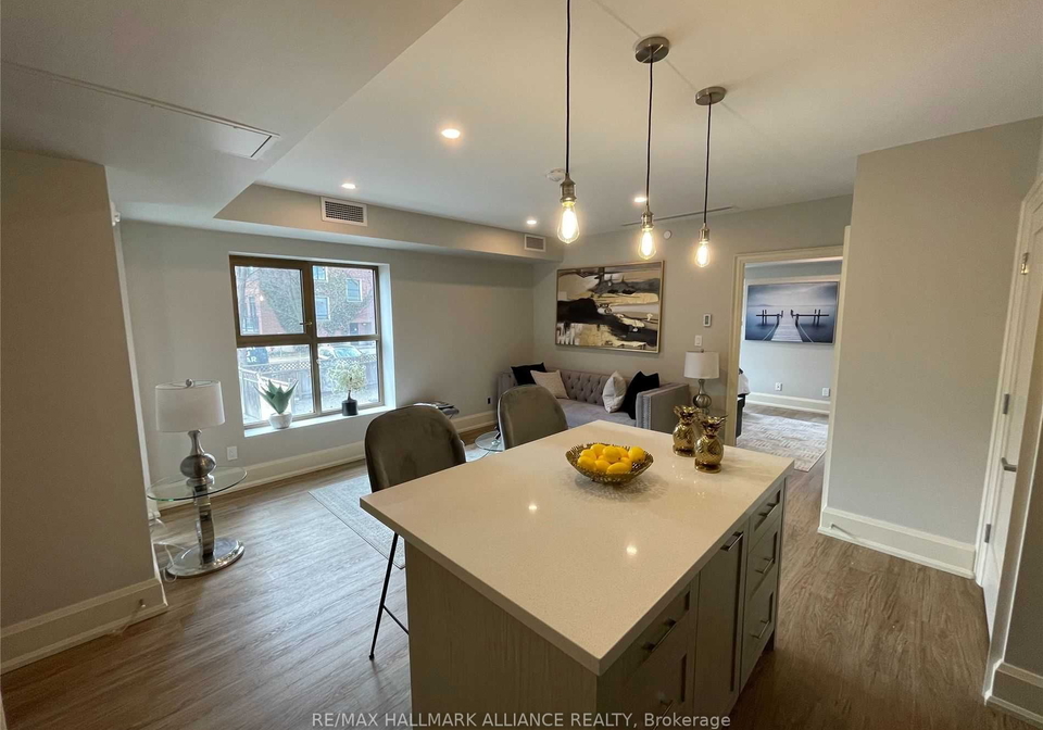 32-rowanwood-avenue-toronto-ontario-c7307668