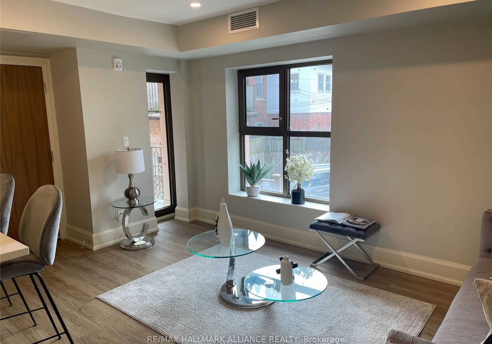 32-rowanwood-avenue-toronto-ontario-c7307668