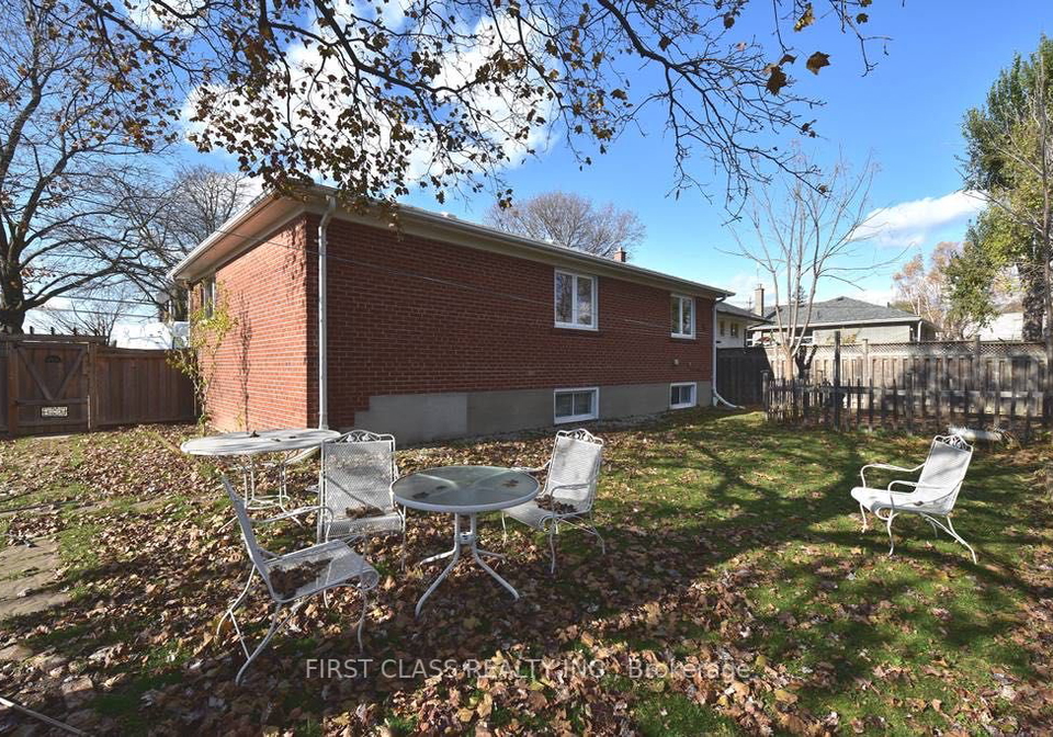 110-acton-avenue-toronto-ontario-c7317386