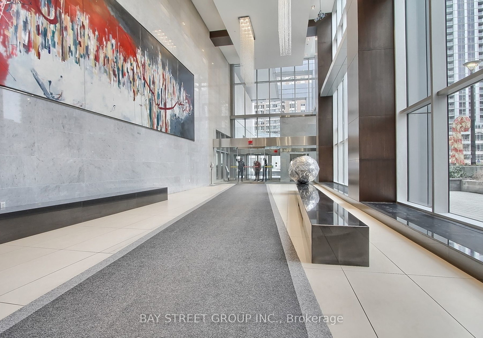 386-yonge-street-w-toronto-ontario-c8040838